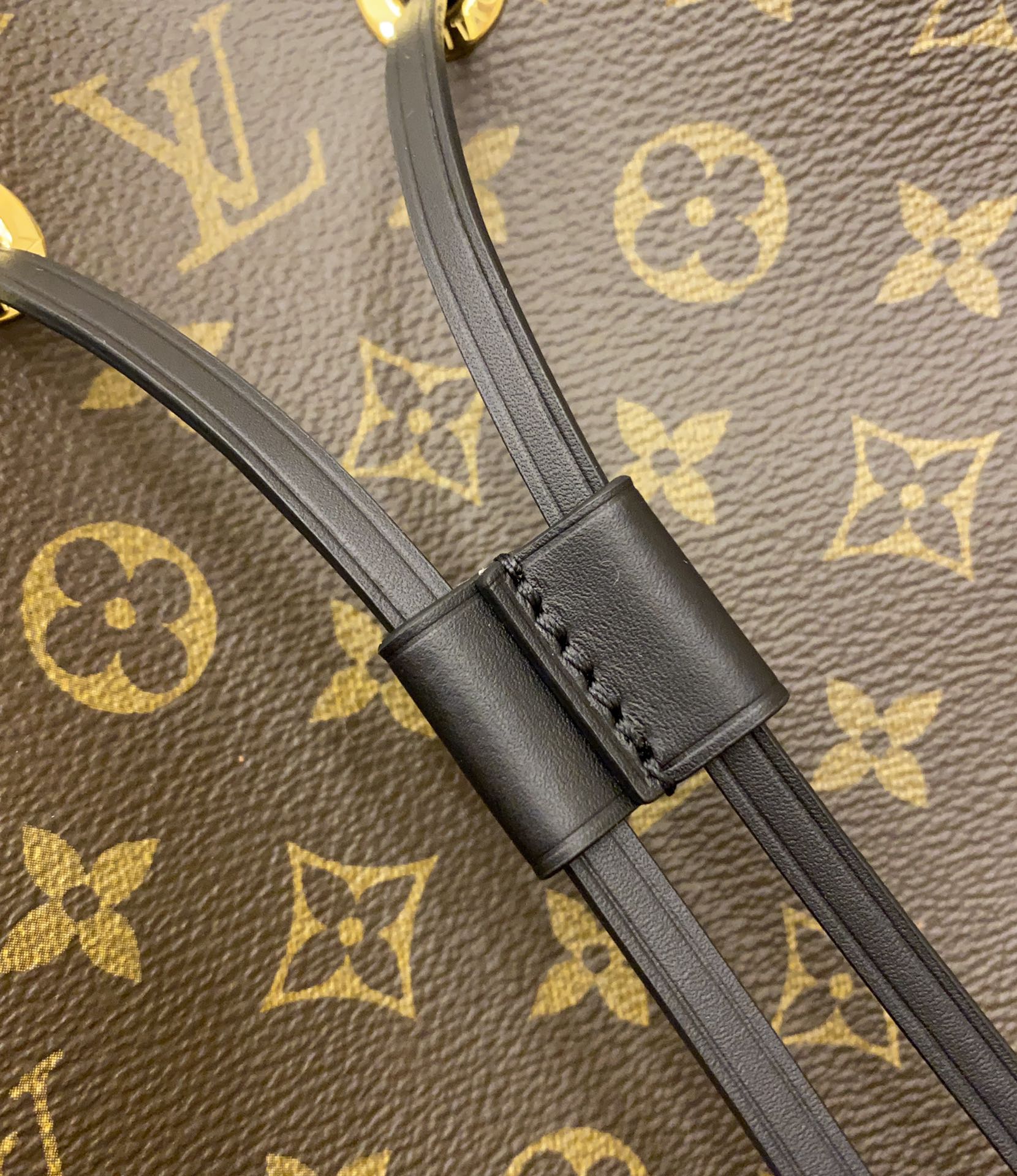 Louis Vuitton NeoNoe MM M440201:1High-quality replica