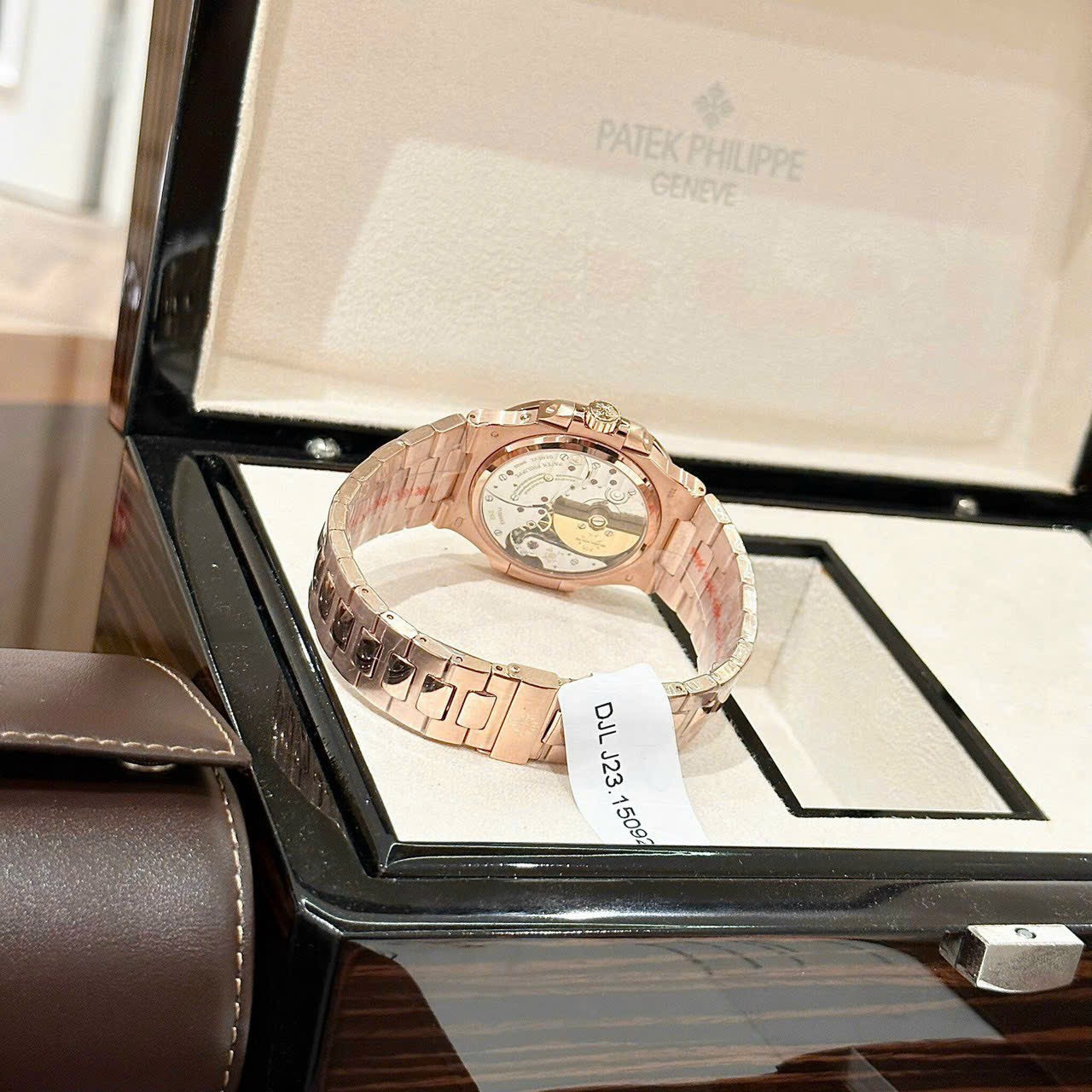 Patek Philippe Nautilus 5712 Gold Wrapped Chocolate Dial GRF 40mm - Top club