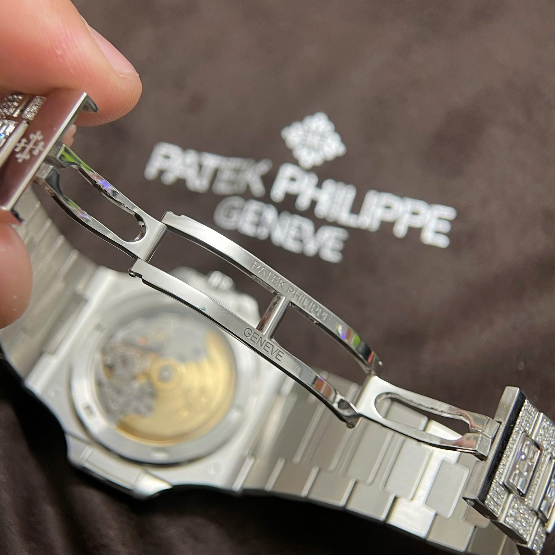 Patek Philippe Nautilus 5719 Replica Watches Custom 18K Solid White Gold + Diamonds 40mm - Top club