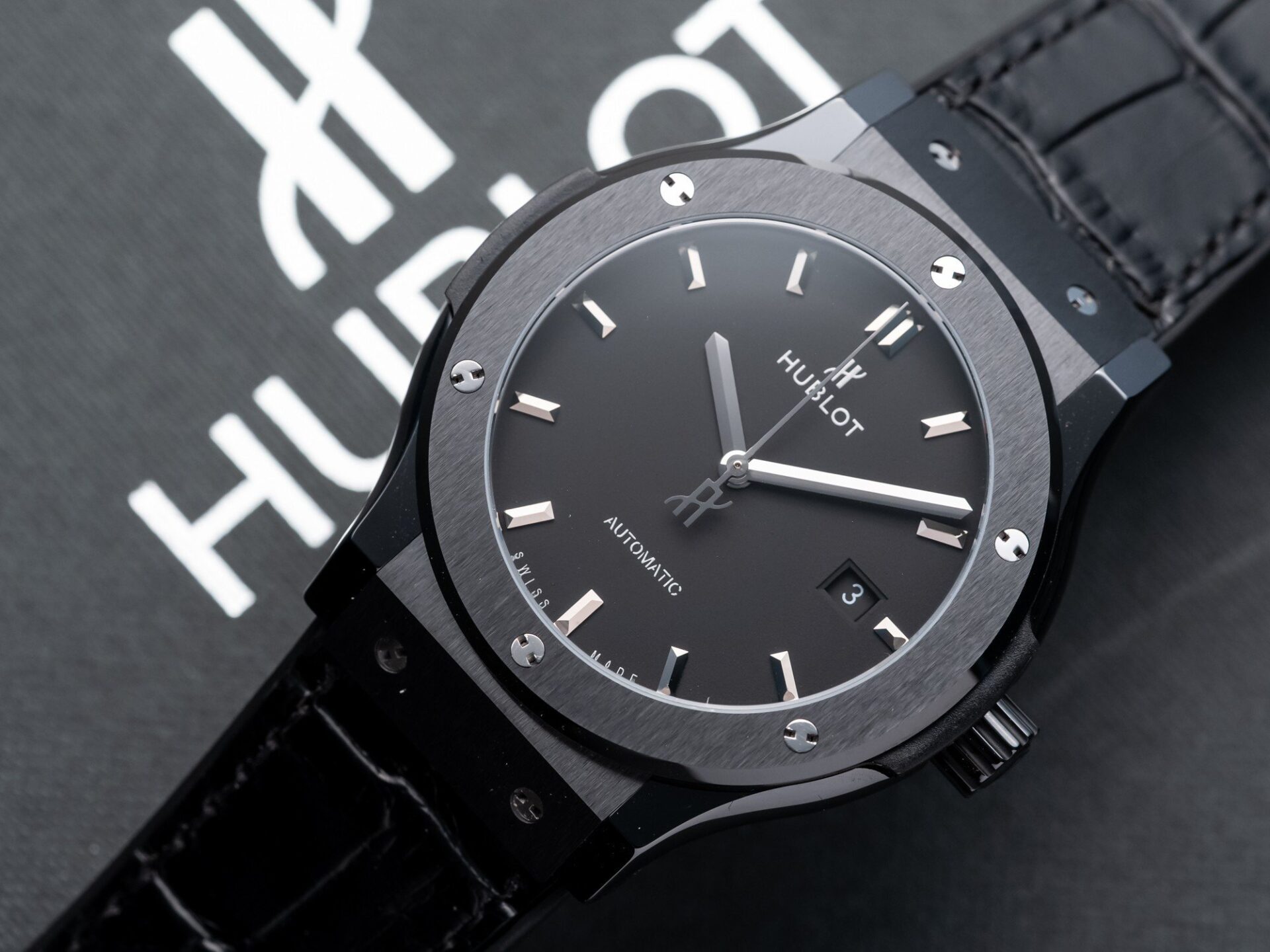 Hublot Classic Fusion Replica Watch Ceramic Carbon Dial Leather Strap GS Factory 42mm - Top club