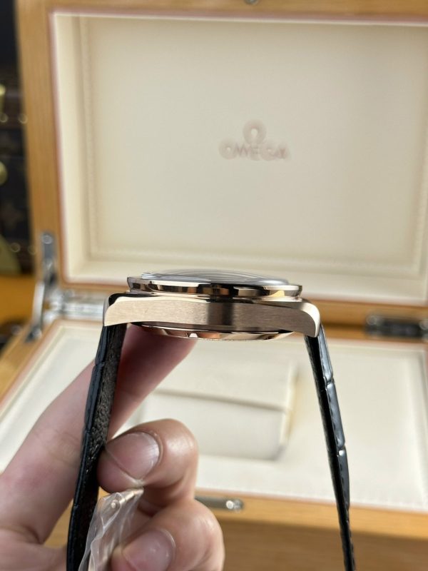 Omega SpeedMaster MoonWatch Replica Watch Black Dial RM Factory 44mm - Top club