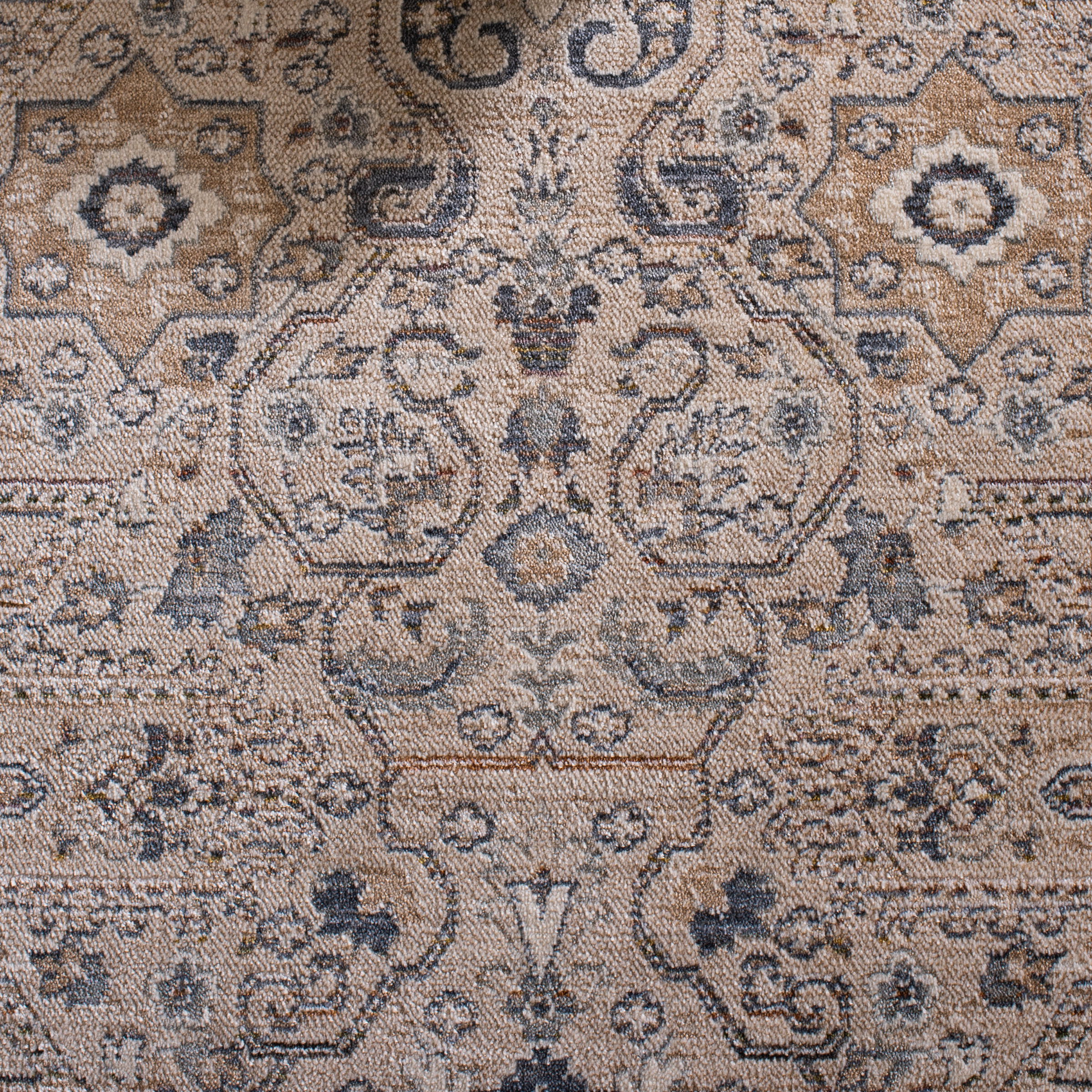 Safavieh Sutton Area Rug, Beige Navy, 6’ x 9’