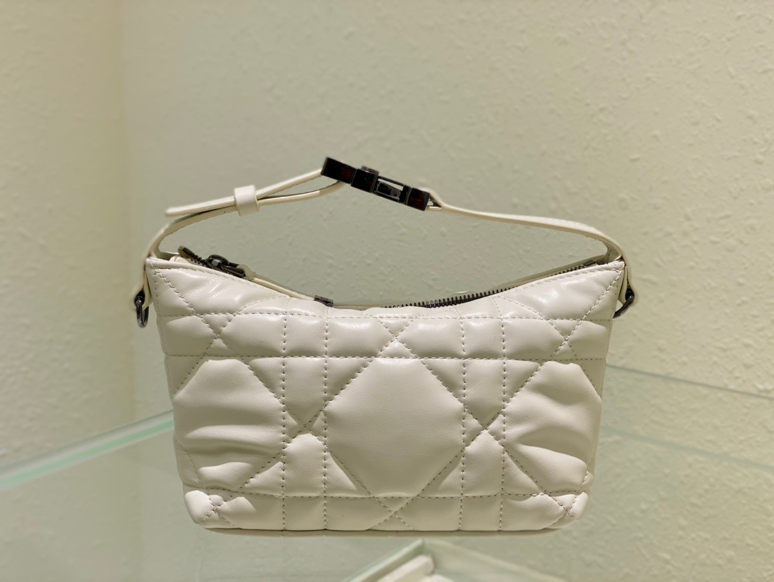 Christian Dior Small DiorTravel Nomad Pouch White, For Women, Women’s Handbags 6in/15cm CD S5553BMIG_M0301:1High-quality replica