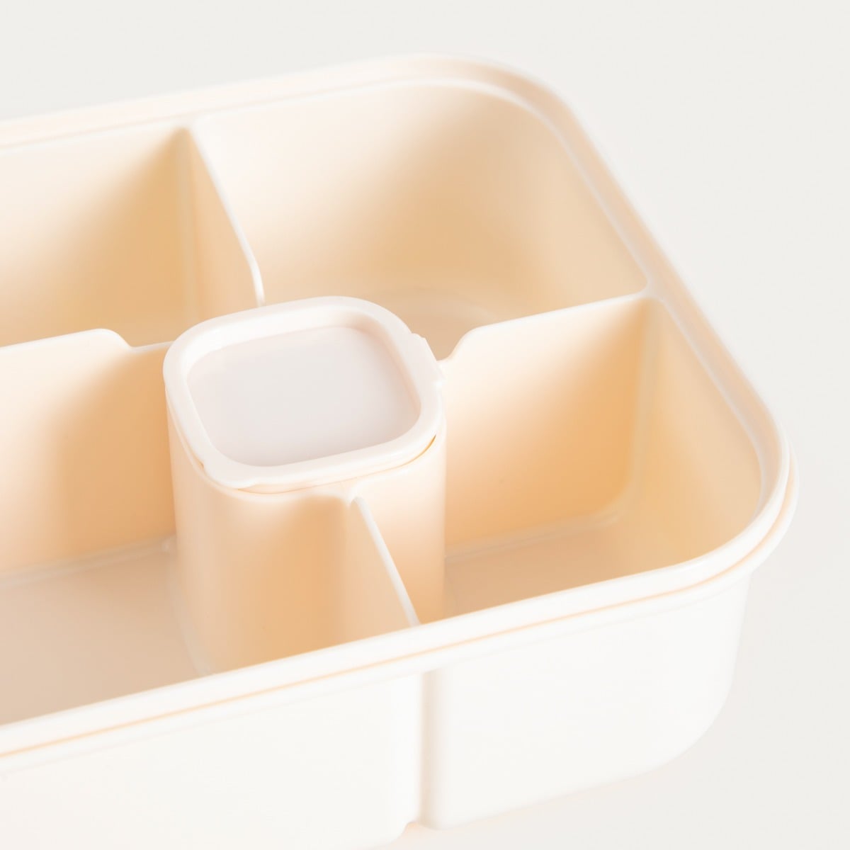 Lunchbox BITEA z przegródkami z motywem kosmosu, 22,5x16,5x7 cm 1,5 l