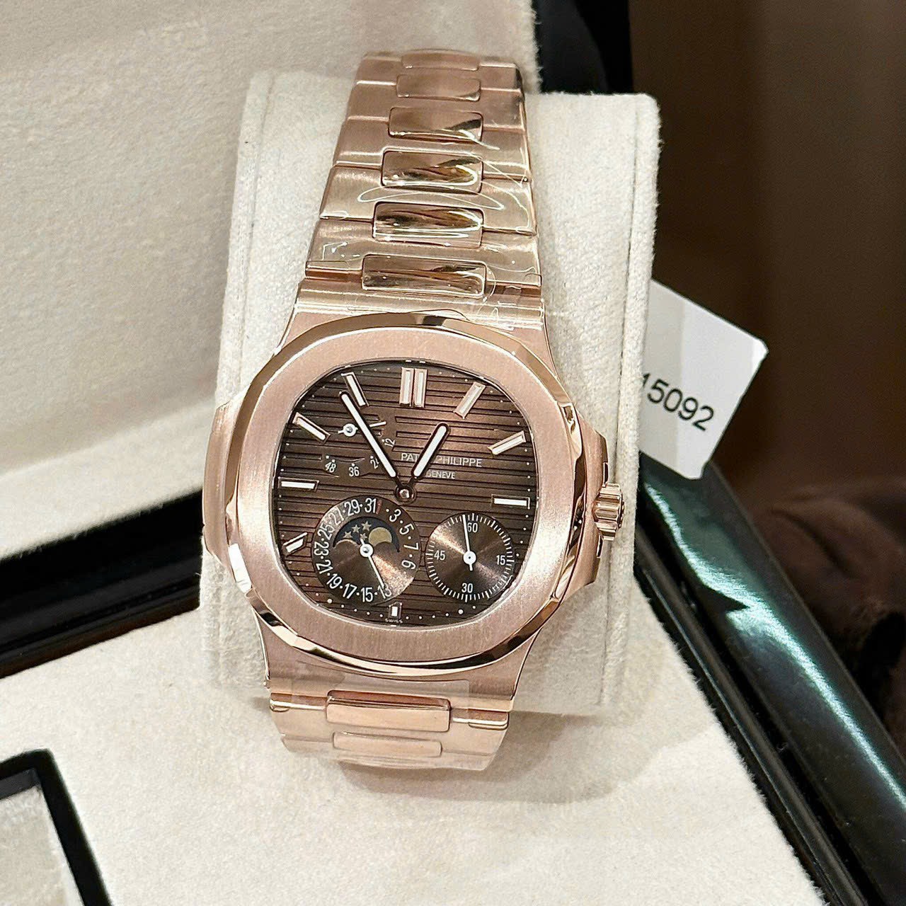 Patek Philippe Nautilus 5712 Gold Wrapped Chocolate Dial GRF 40mm - Top club