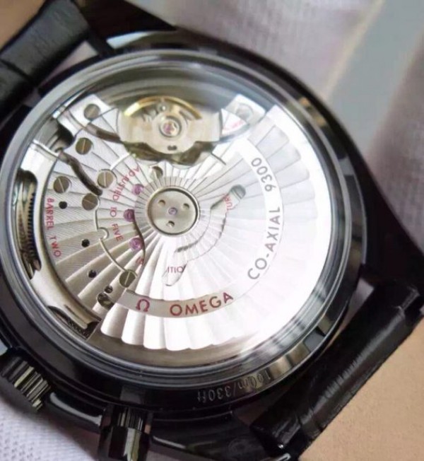 Replica Omega Speedmaster Moonwatch Co-Axial Chronograph Sedna Black Leather A9300 - Top club