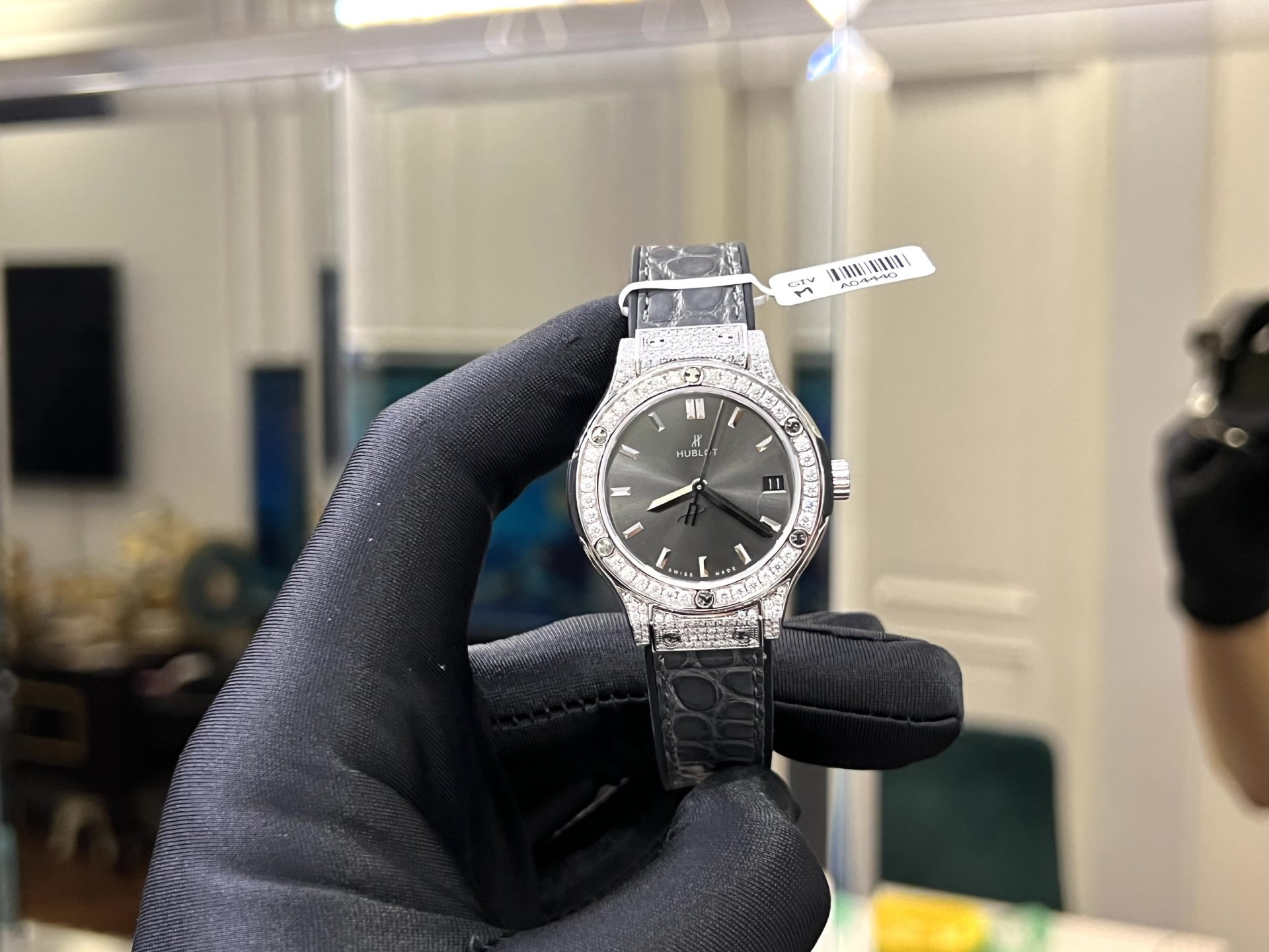 Hublot Classic Fusion Women Dial Gray Copies Watches Full Diamonds Moissanite Hong Kong 33mm - Top club