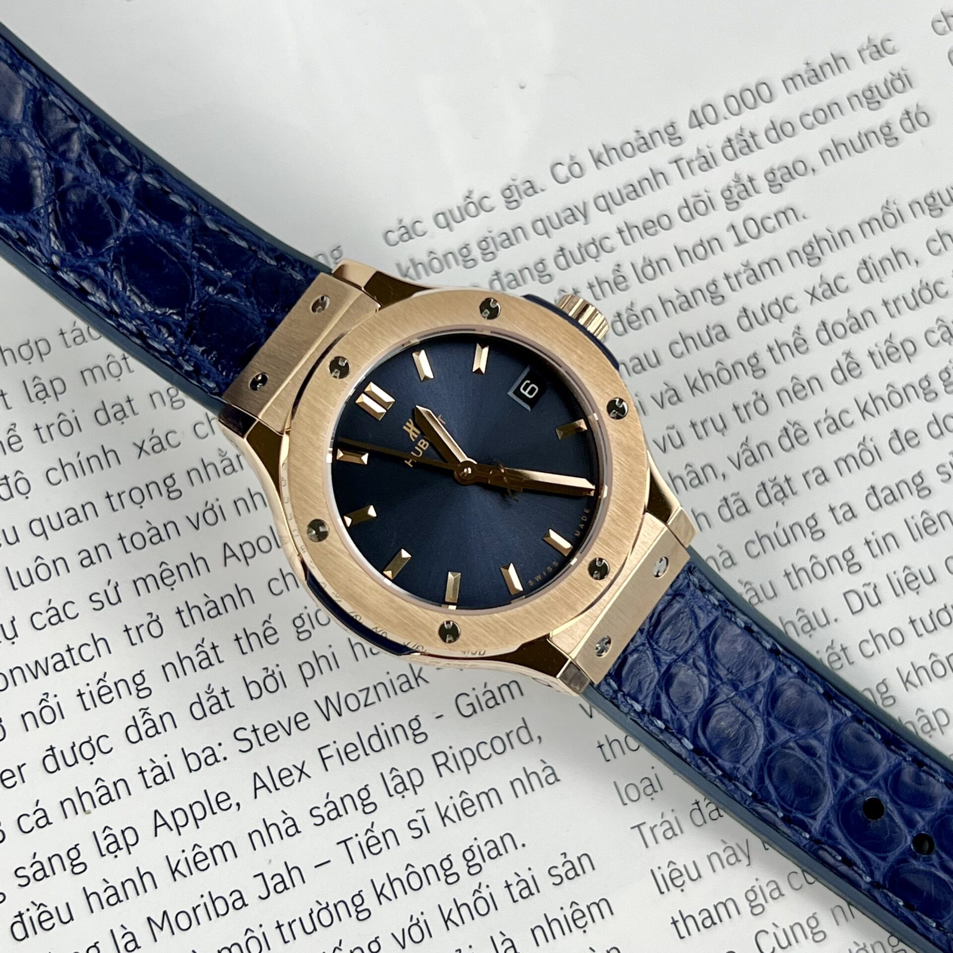 Hublot Replica 1: Watch Classic Fusion King Gold Women s Blue 33mm - Elite Watch Atelier