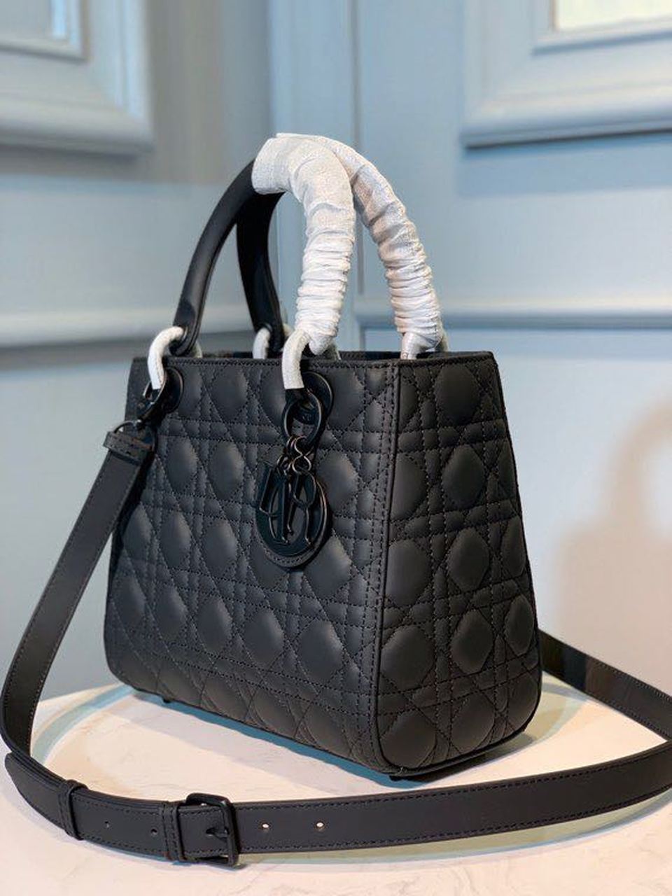 Christian Dior Medium Lady Dior Bag Matte Hardware Black Ultramatte For Women 9.5in/24cm CD M0565SLOI_M9891:1High-quality replica
