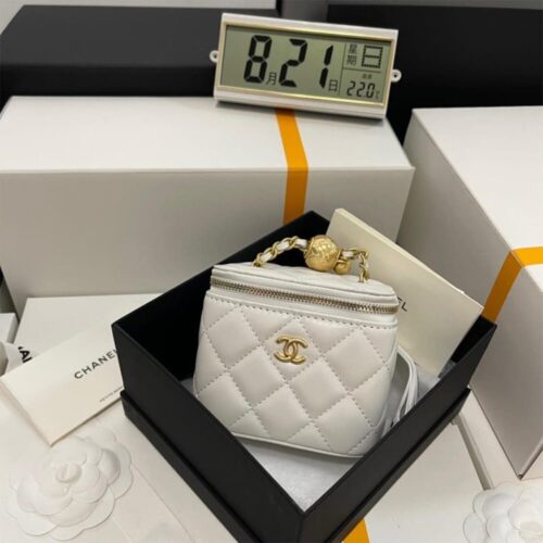 VANITY WITH CHAIN – Premium Quality Designer Bags1:1High-quality replica