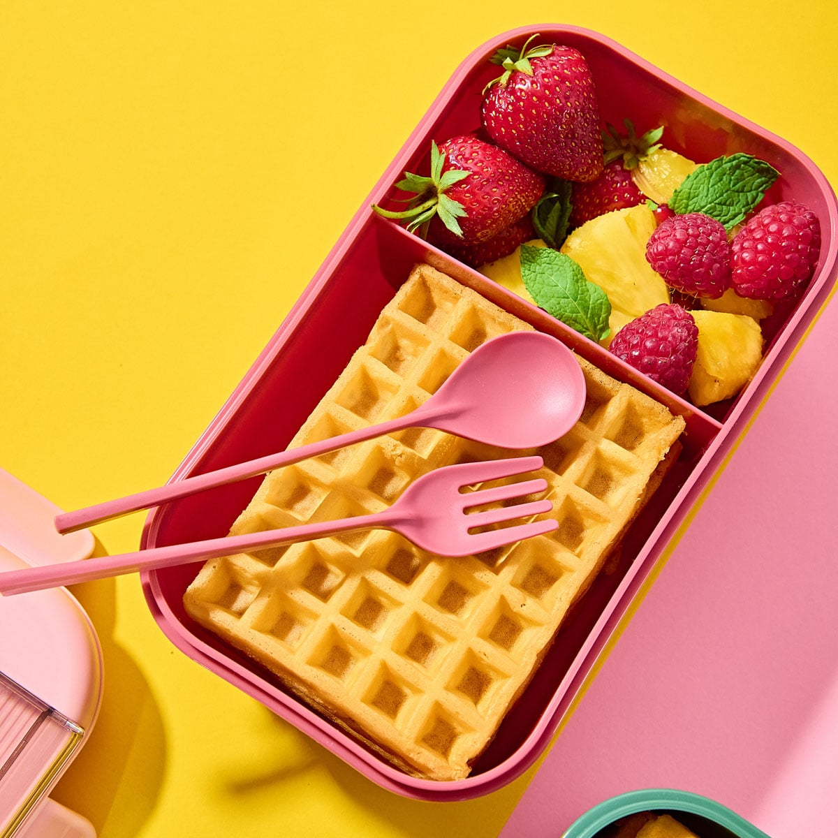 Lunchbox POPPIE ze sztućcami różowy 0,54 l