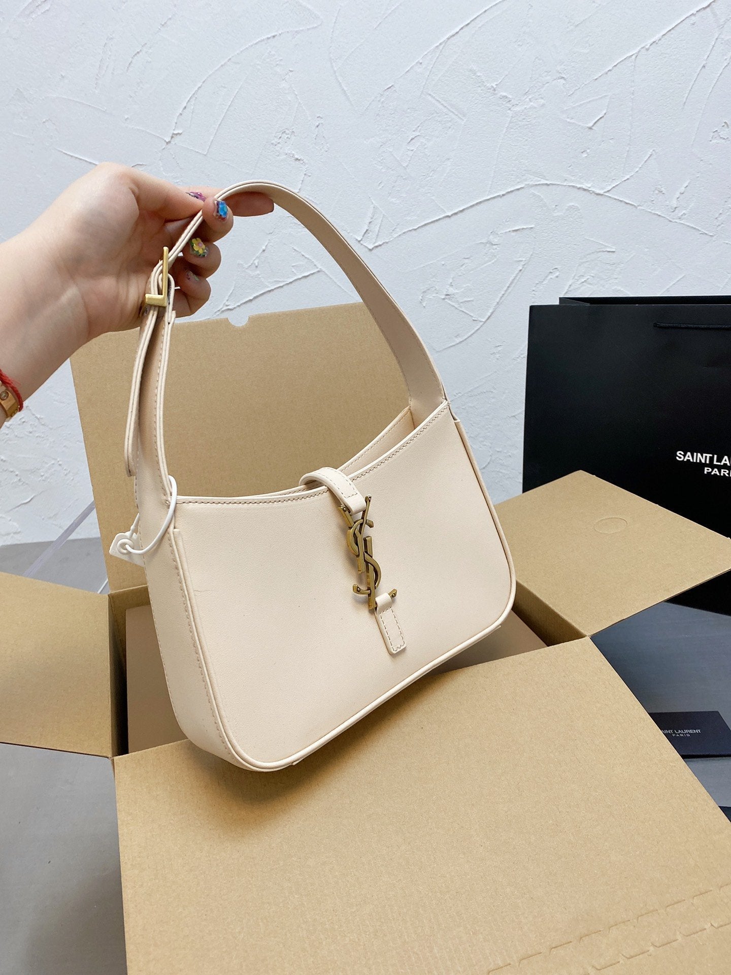TO – Luxury Edition Bags SLY 2051:1High-quality replica