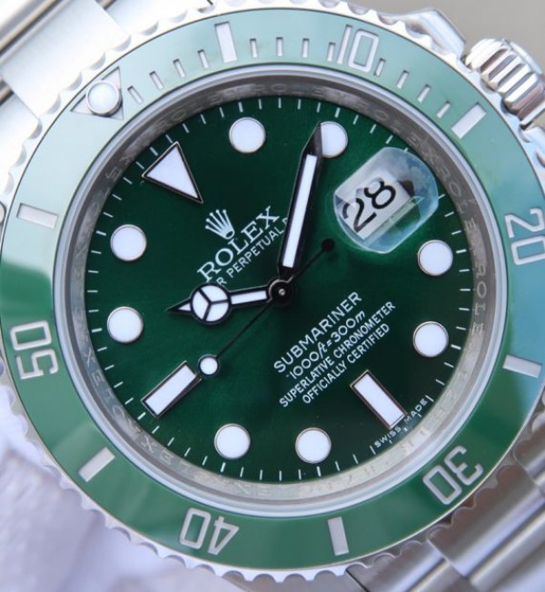 Replica Rolex Submariner 116610 LV Green Ceramic V7 Noob A3135 - Top club