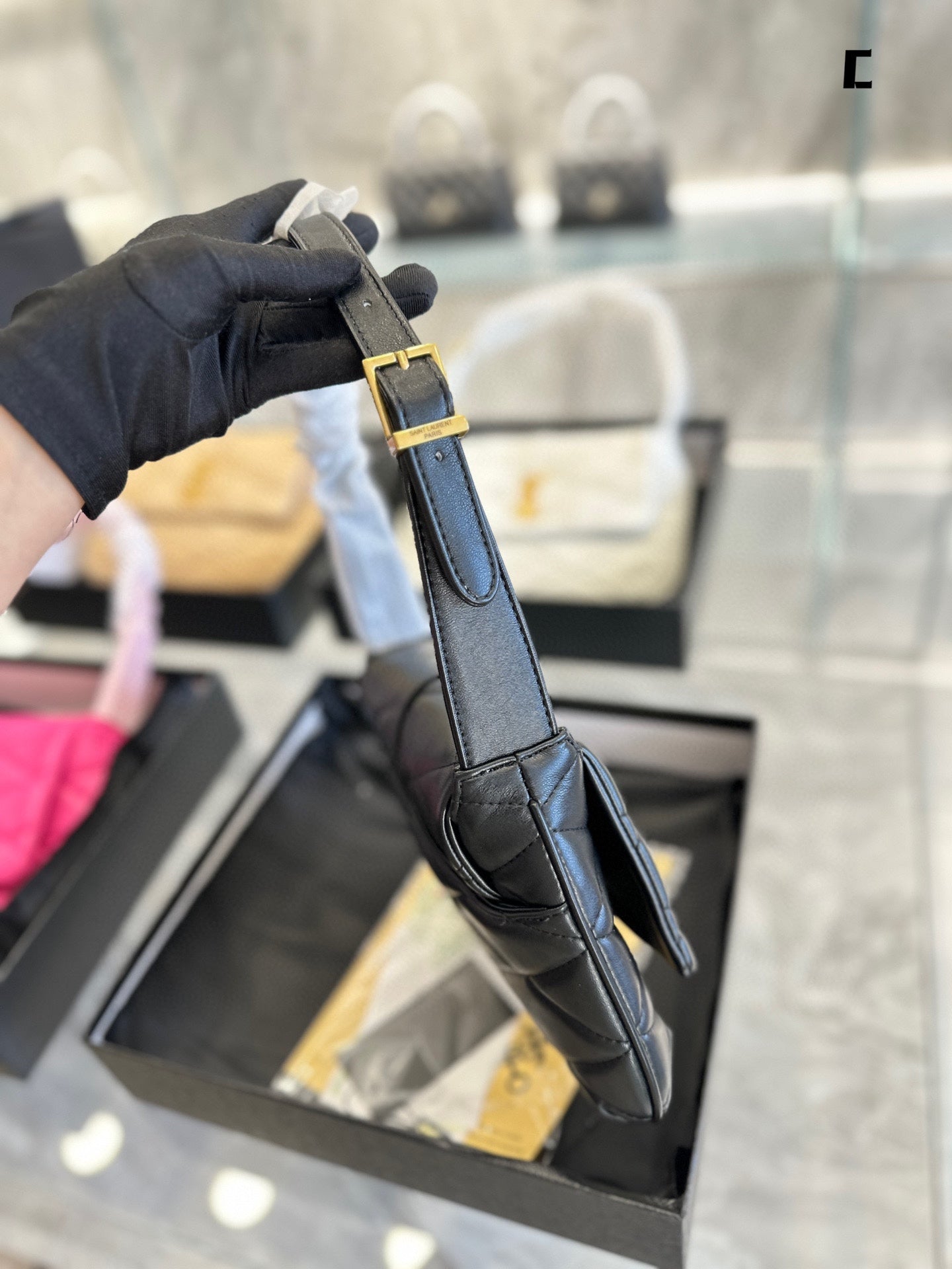 TO – New Luxury Bags SLY 3011:1High-quality replica