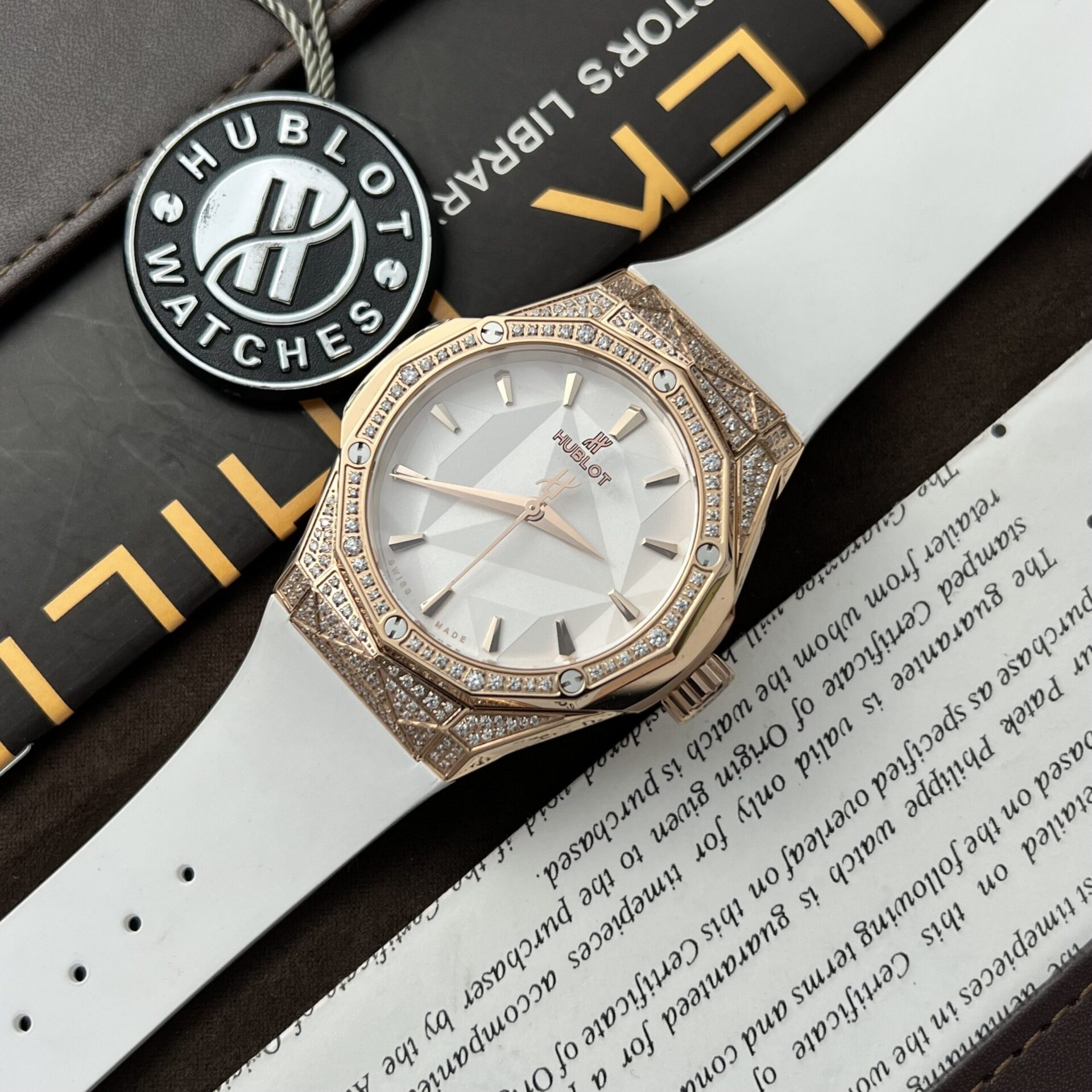 Hublot Replica 1:1 Watch Classic Fusion Orlinski King Gold Full Diamonds White 40mm - Elite Watch Atelier