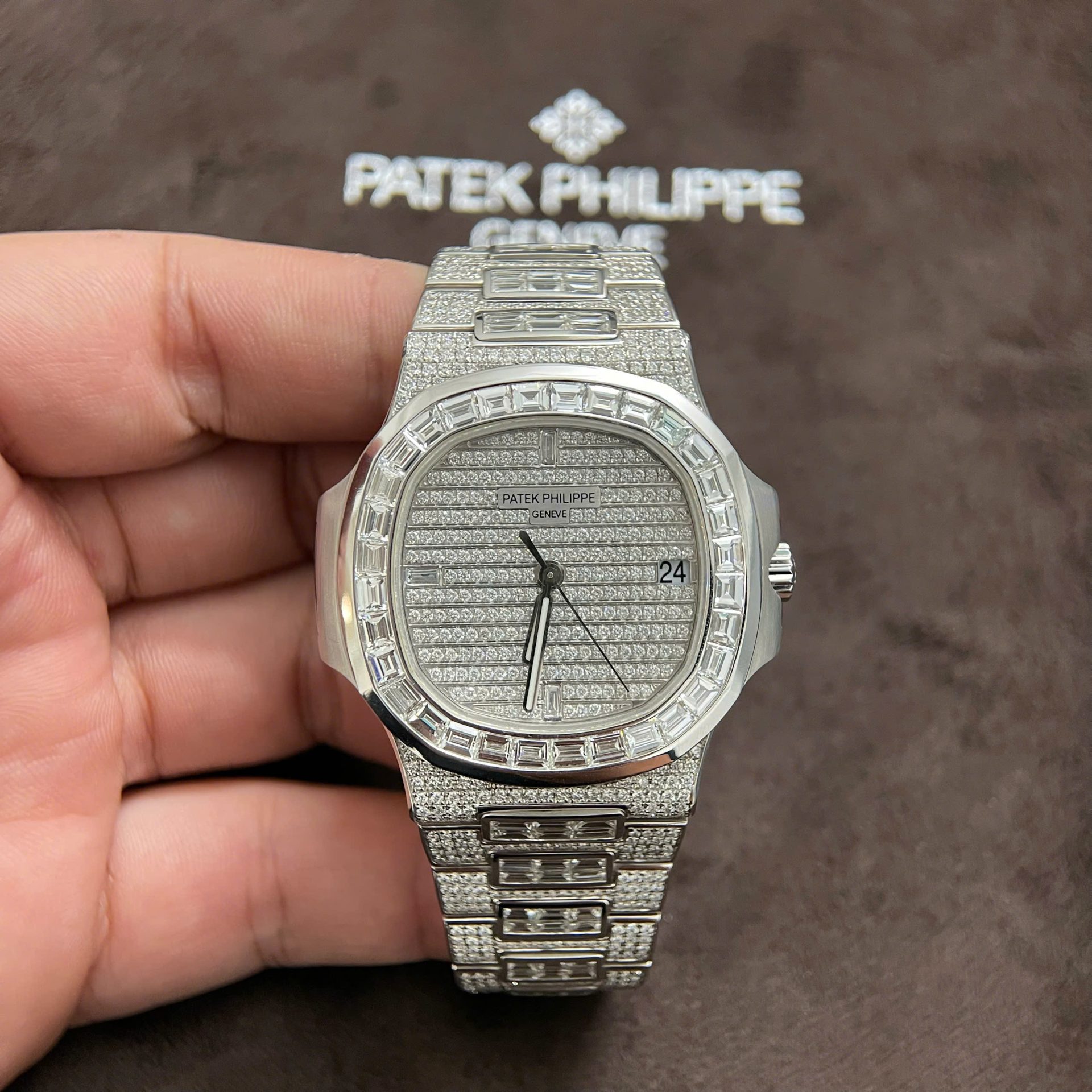 Patek Philippe Nautilus 5719 Replica Watches Custom 18K Solid White Gold + Diamonds 40mm - Top club