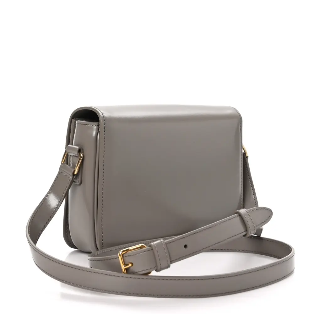 Superfake Celine Pebble Leather with Gold Hardware1:1High-quality replica