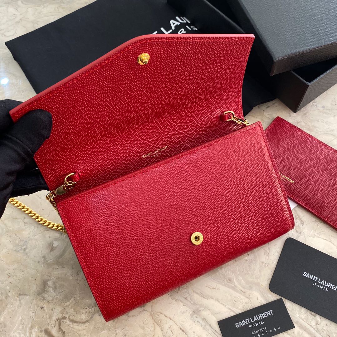 UPTOWN CHAIN WALLET IN CROCODILE-EMBOSSED SHINY LEATHER1:1High-quality replica
