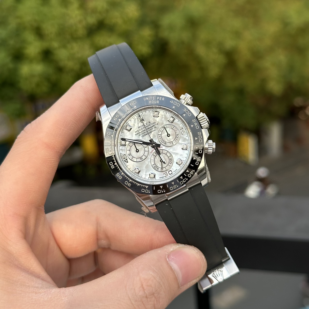 Rolex Best Replica Watch Daytona Mother Of Pearl   Moissanite Diamonds Dial 40mm - Top club