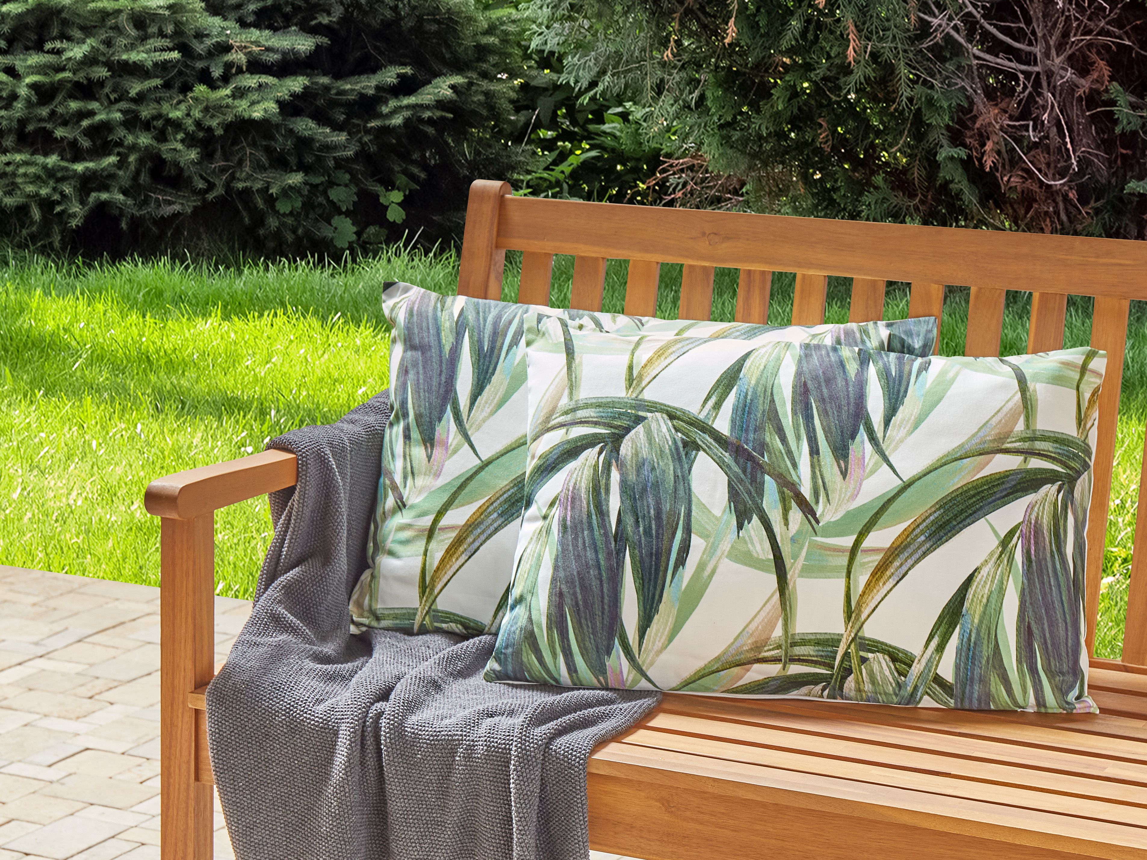 Set of 2 Outdoor Cushions CALDERINA Plant Pattern 40 x 60 cm Green