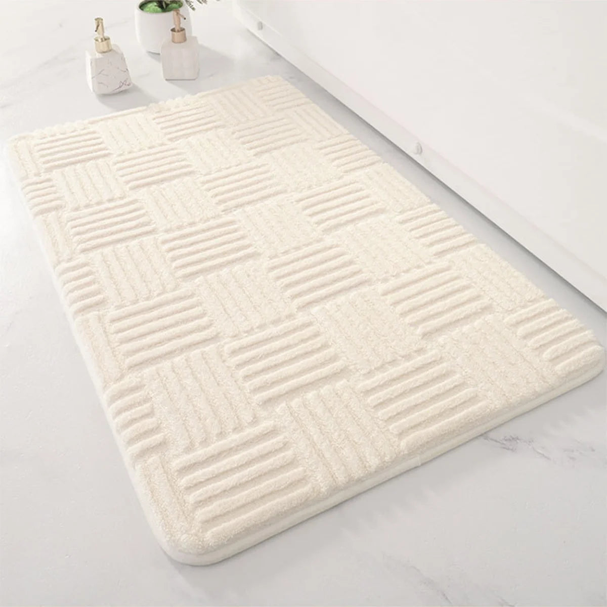 PlushStripe | Luxe Badkamer Tapijt