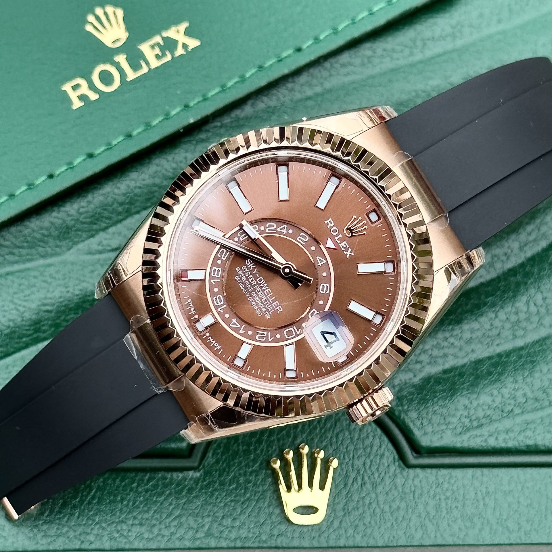 Rolex Replica Watch Sky-Dweller 336235 Chocolate Dial Rubber Strap 42mm - Top club