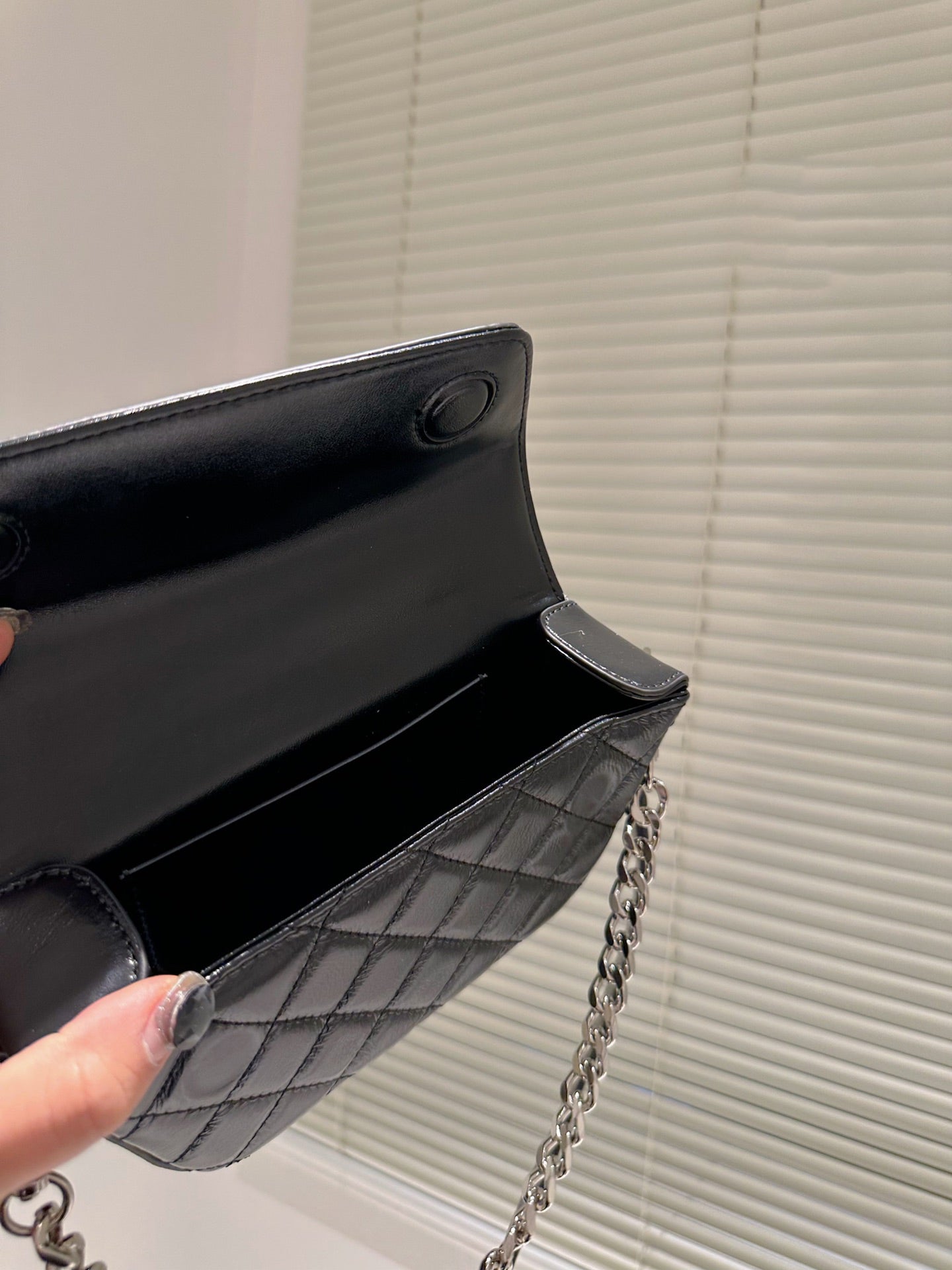 TO – New Luxury Bags SLY 3051:1High-quality replica