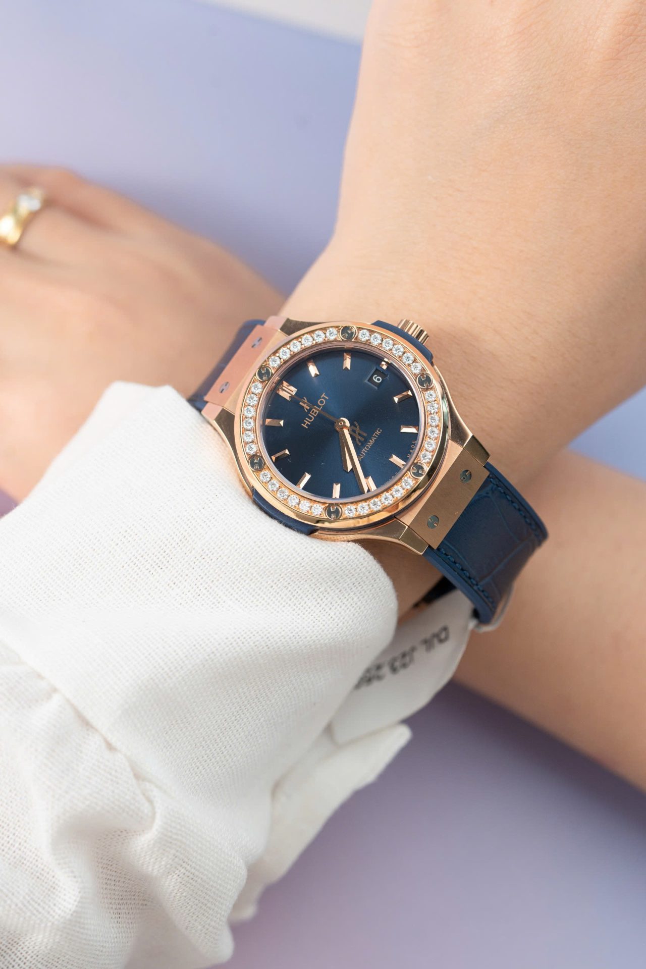 Hublot Replica Watch Classic Fusion King Gold Blue Dial Moissanite Diamond Bezel 38mm - Top club