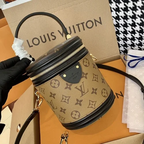 Add to wishlist1:1High-quality replica