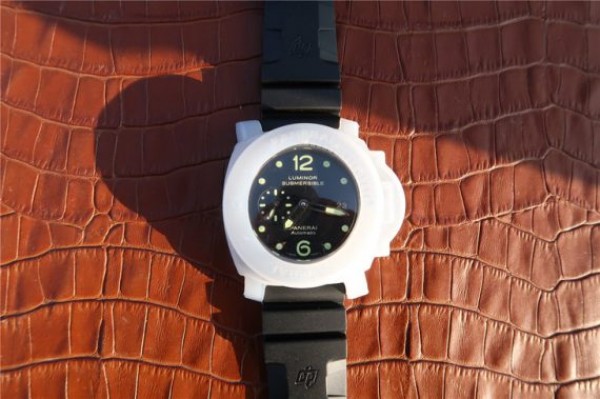 Replica Panerai PAM571 Titanium XF Black Dial Black Rubber Strap P9000 - Top club