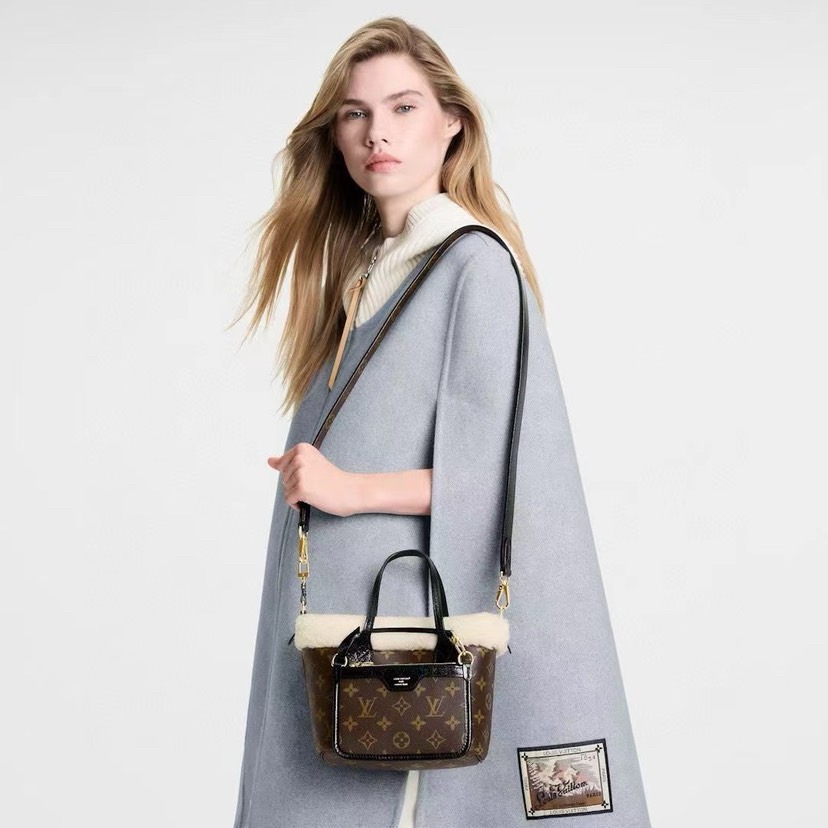 Louis Vuitton Neverfull Bandoulière Inside Out BB(10A Mirror Version)1:1High-quality replica