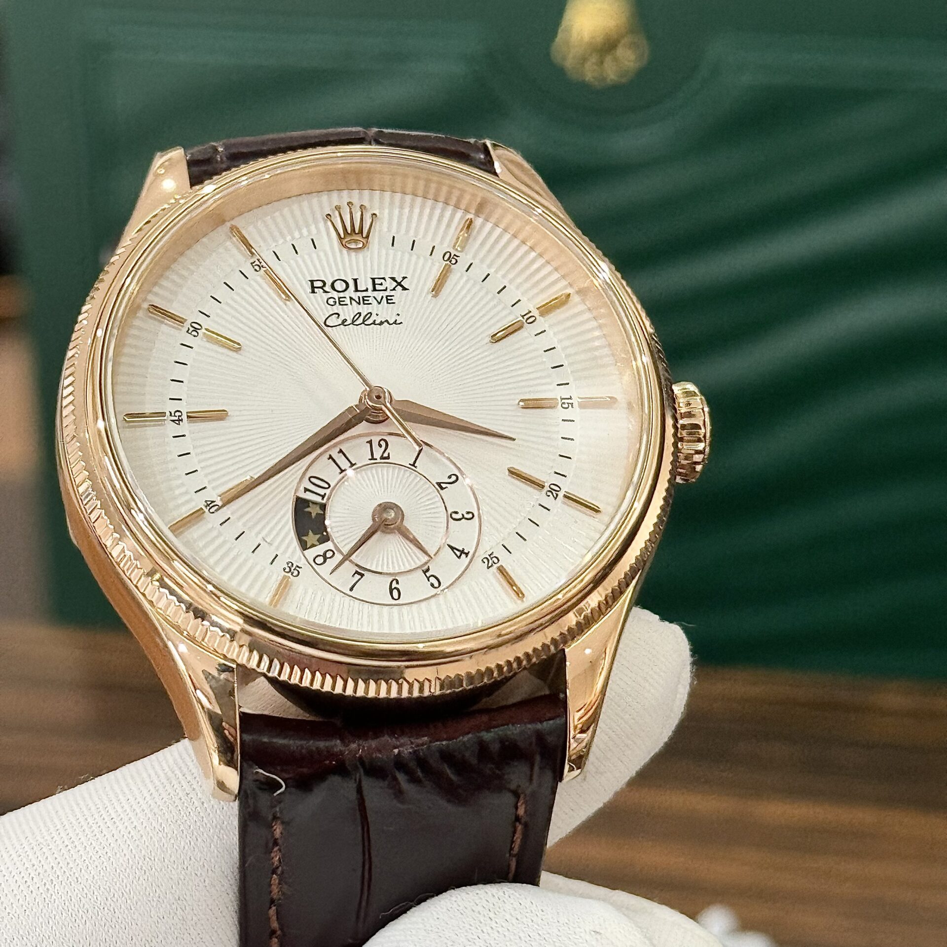 Rolex Cellini 50525 Replica Watch Rose Gold Brown Strap 39mm - Top club