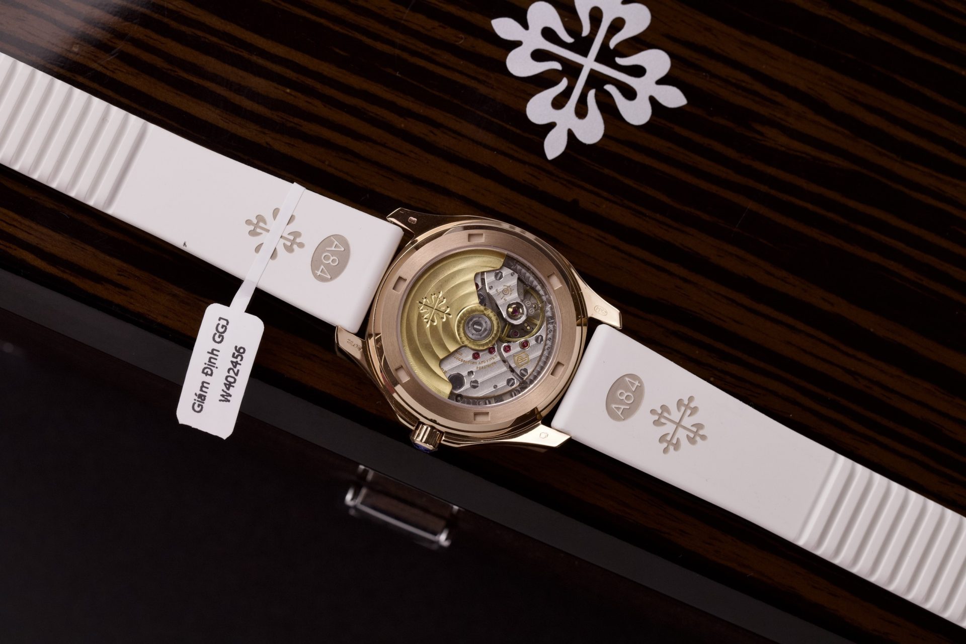 Patek Philippe Rep 11 Watch Women s Aquanaut 5067 Rose Gold Plated Moissanite Diamonds 35.6mm - Top club