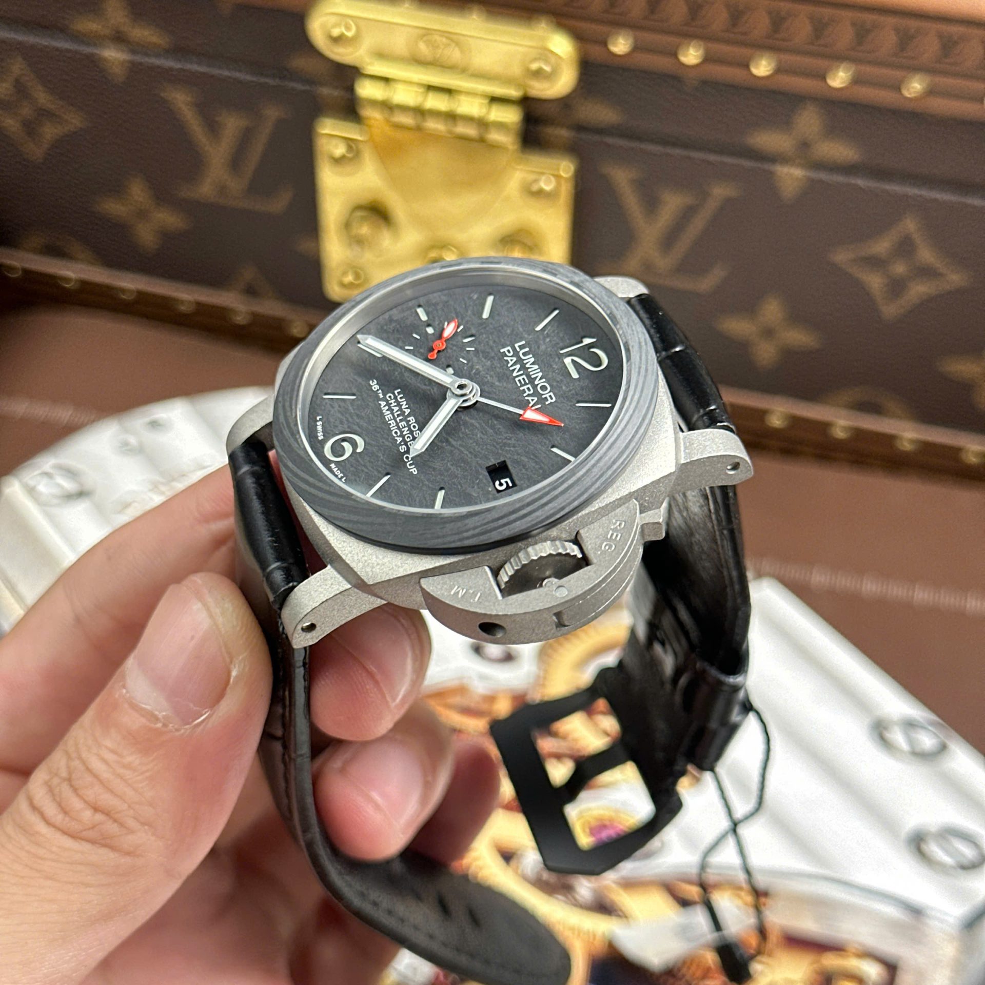 Panerai Luminor GMT PAM1096 Luxury Fake Wathes Automatic Movement Leather Strap VS Factory 42mm - Top club