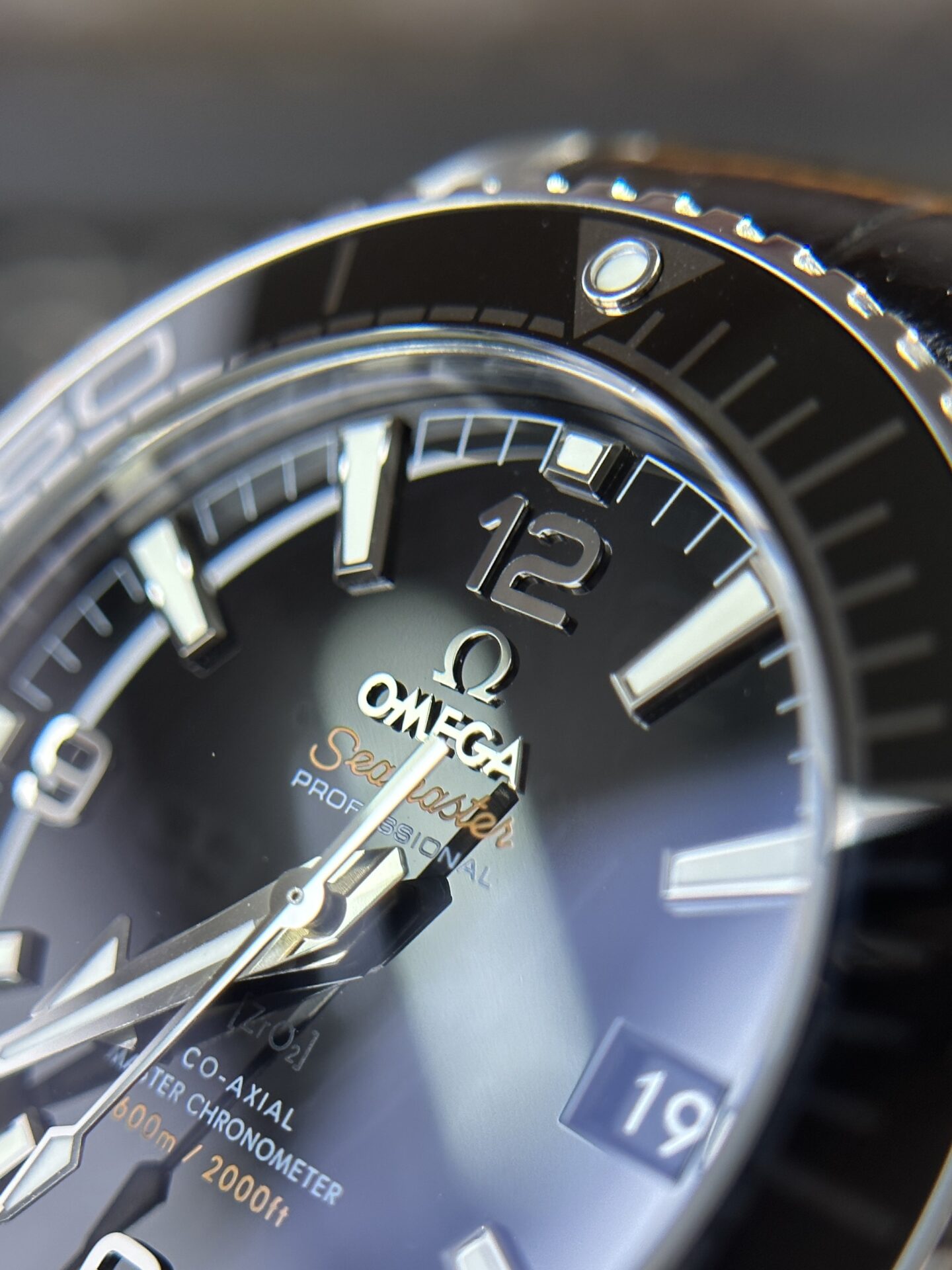 Omega Seamaster Planet Ocean Replica Watch Black Dial VS Factory 39.5mm - Top club