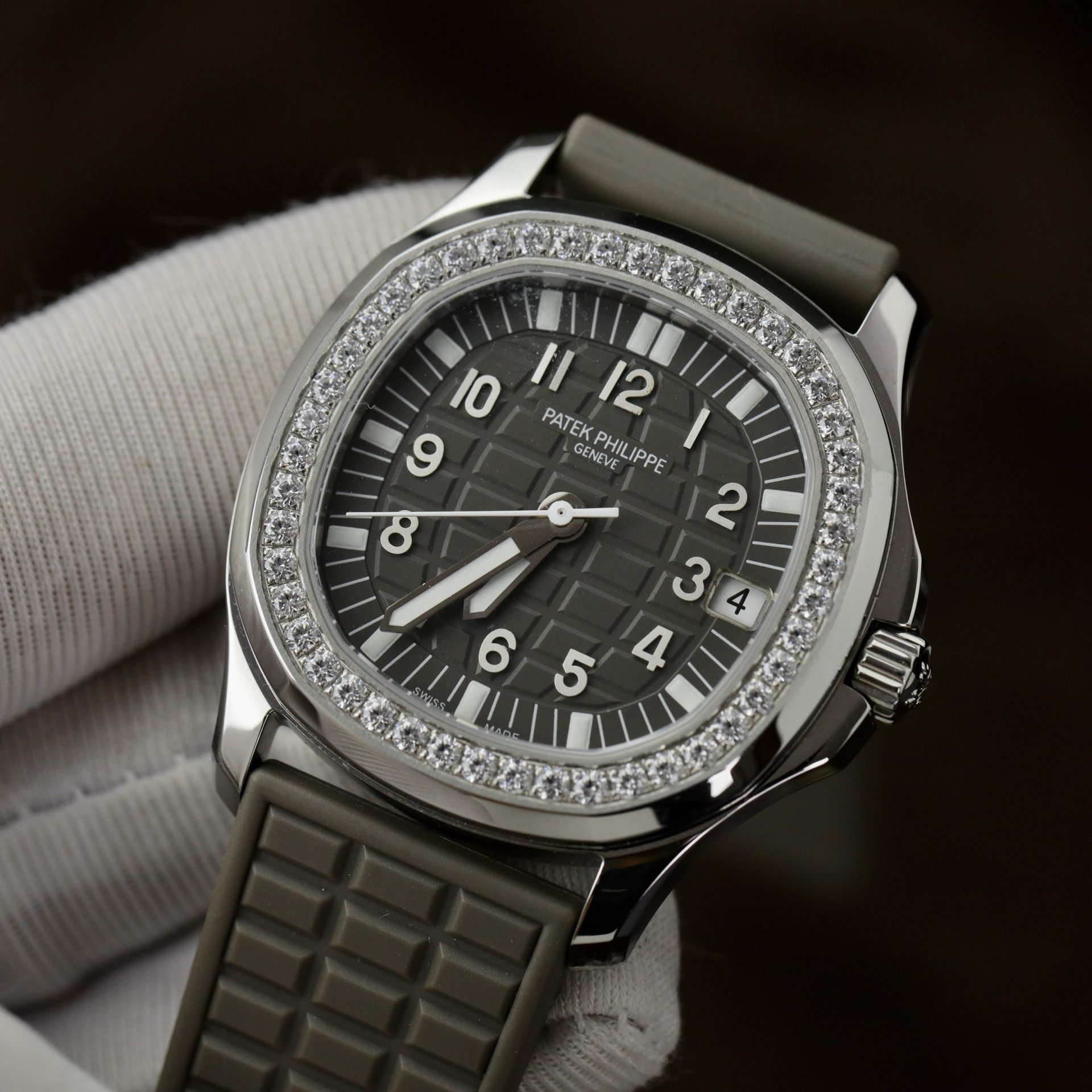 Patek Philippe Replica Watch Aquanaut 5067 Gray Dial Rubber Strap 35.6mm - Top club