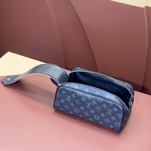 Louis Vuitton Dopp Kit Toilet Pouch1:1High-quality replica