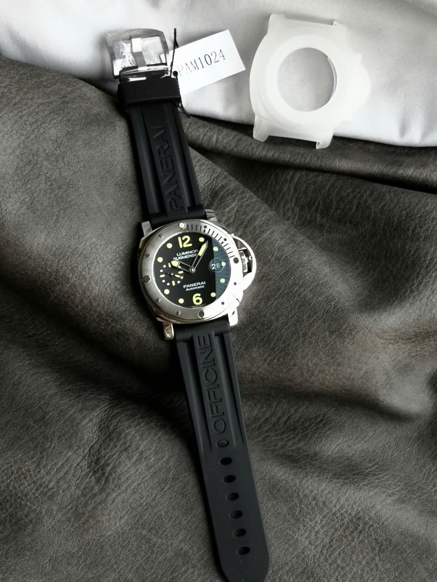 Panerai Replica Watch Luminor Submersible Automatic PAM00024 Black Rubber Strap VSF 44mm - Elite Watch Atelier