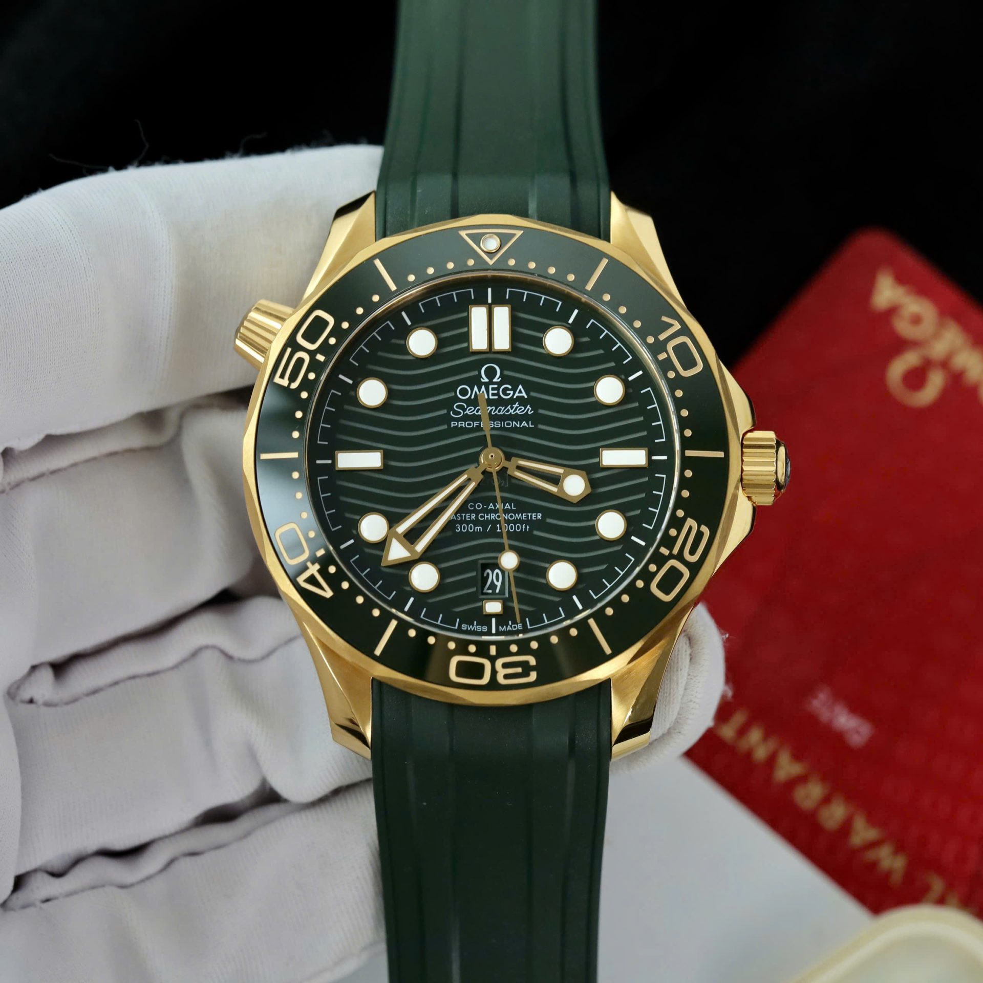 Omega Seamaster Diver 300M Replica Watches Green Dial Rubber Strap VS Factory 42mm - Top club