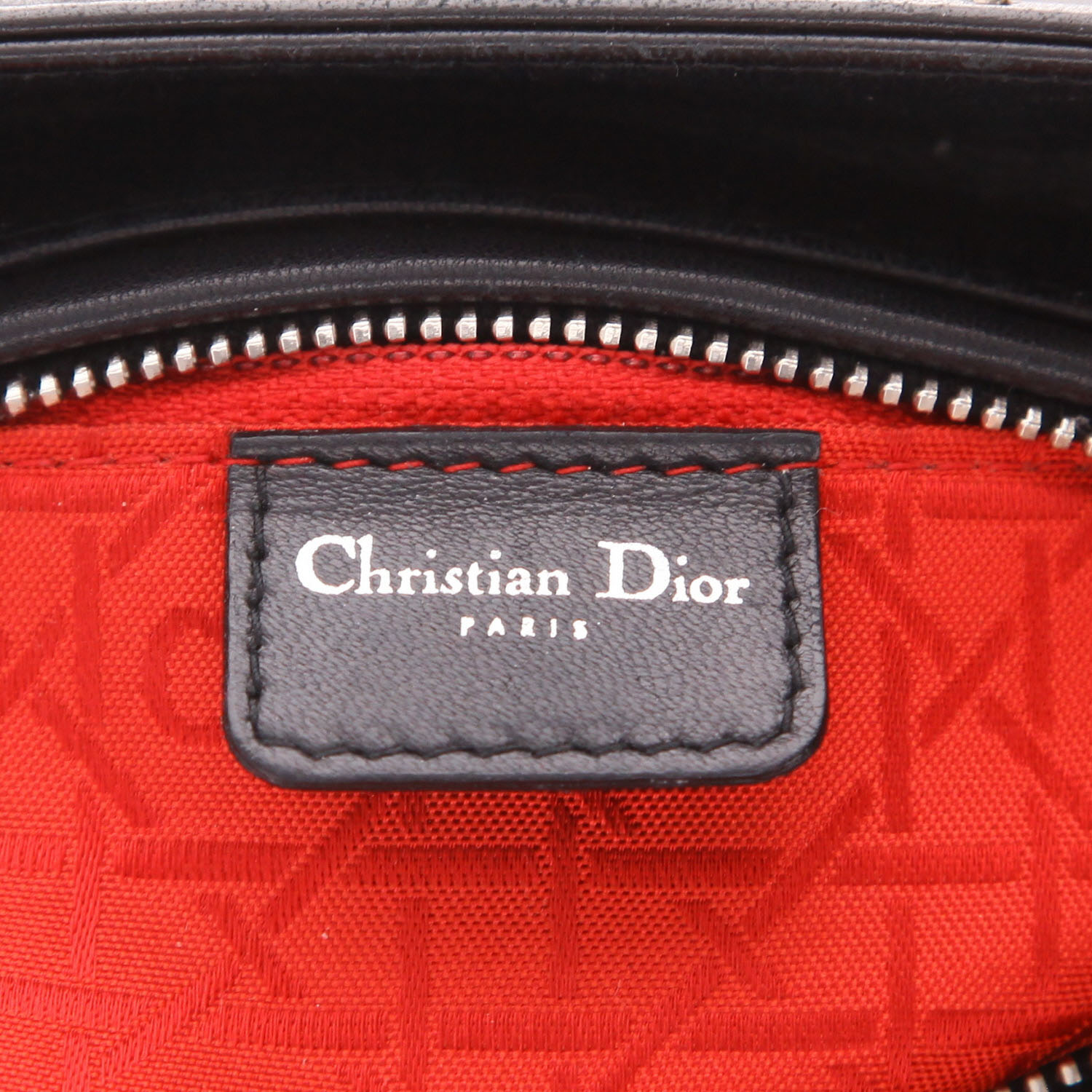 Dior Lady Dior handbag in black leather1:1High-quality replica