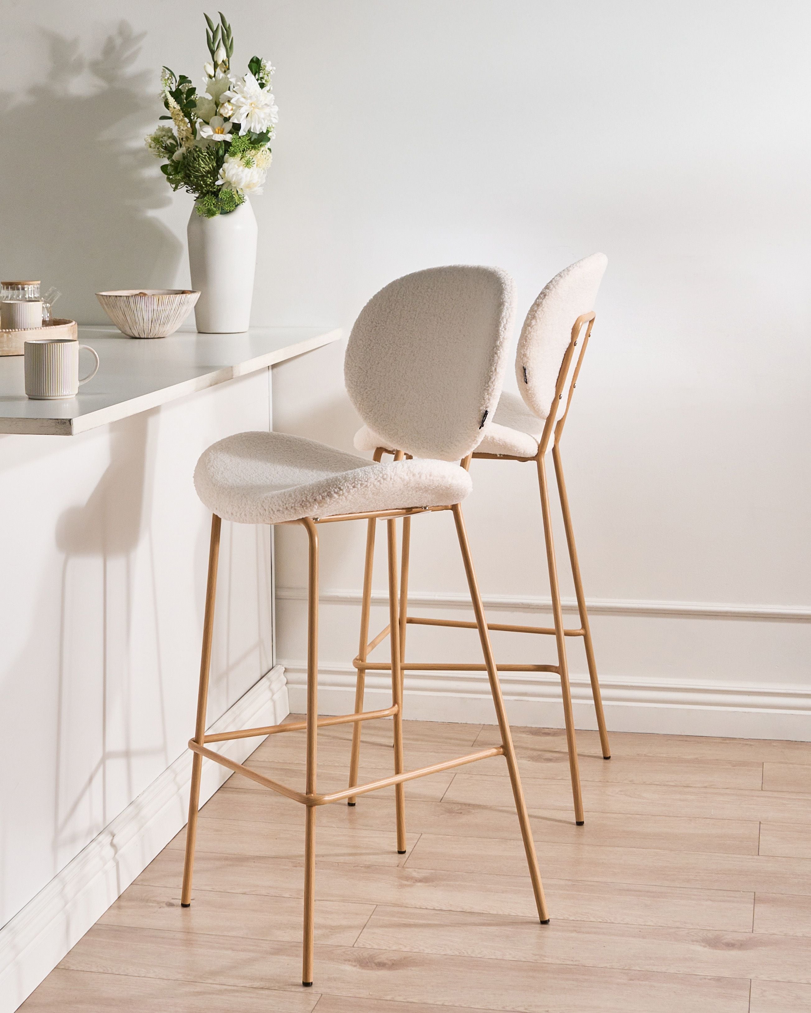 Set of 2 Bar Chairs LUANA Boucle White