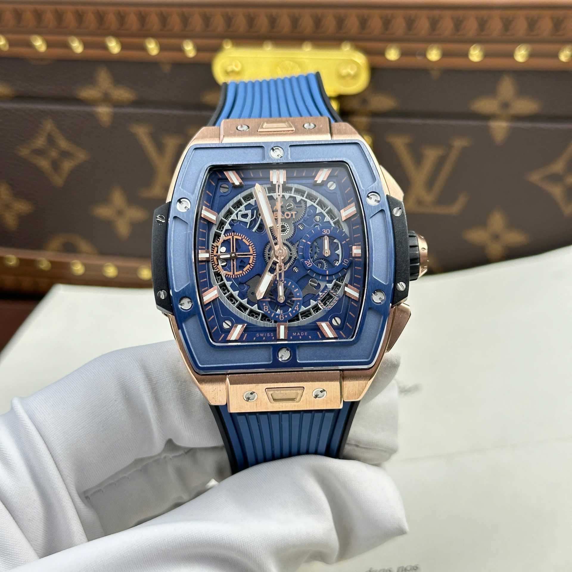 Hublot Spirit Of Big Bang King Gold Replica Watch Bezel Blue BBF Factory 42mm - Elite Watch Atelier
