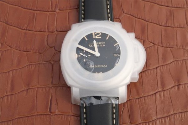 Replica Panerai PAM498 VSF Black Dial Leather Strap P.9000 - Top club