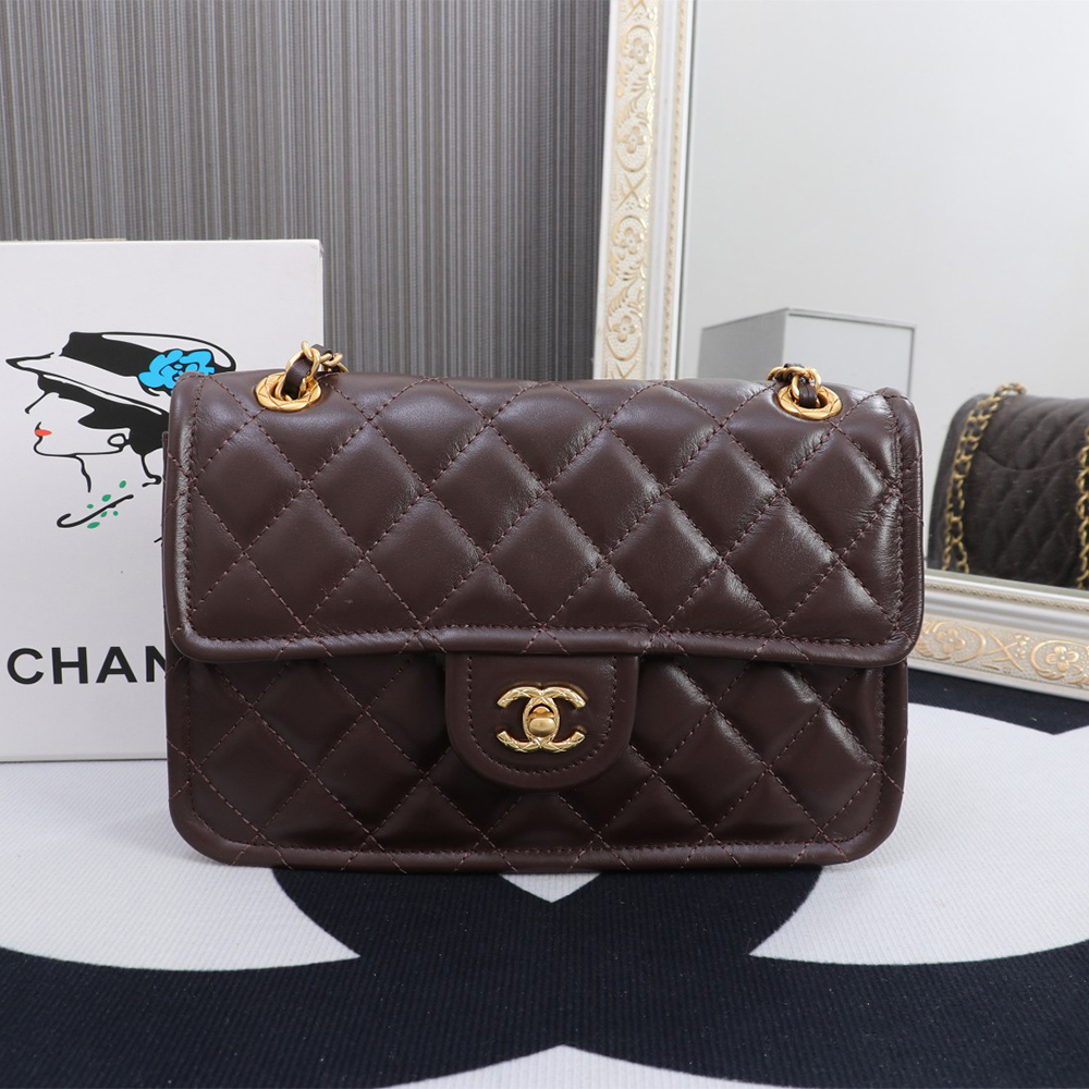 Chanel Shiny Leather Flap Bag1:1High-quality replica