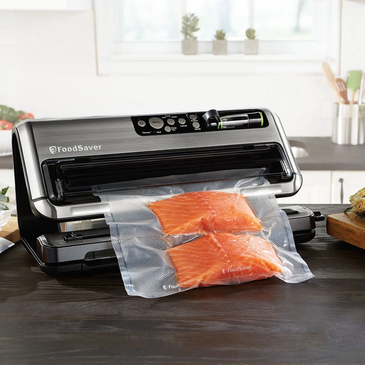 FoodSaver FM5460 2-in-1 Food Preservation System Vacuum Sealer