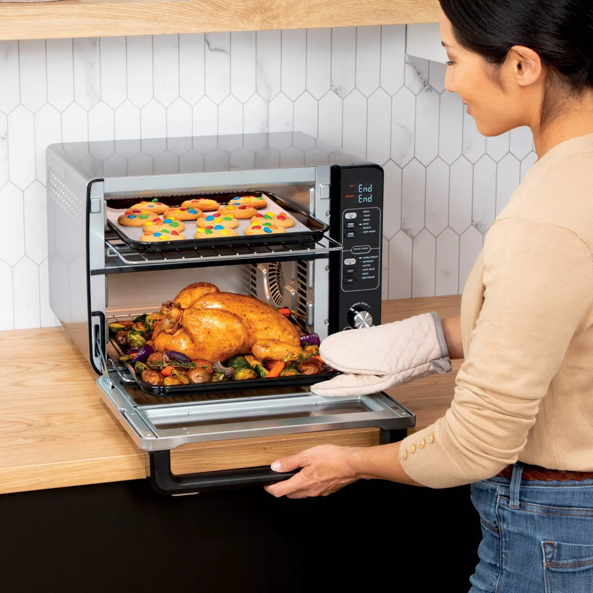 Ninja 12-in-1 Double Oven With FlexDoor, Rapid Top Oven, Convection And Air Fry Bottom Oven - DCT401