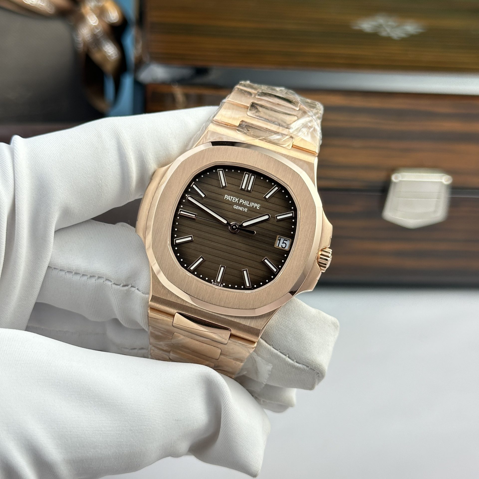 Patek Philippe Nautilus 5711 Refined Full Options Customs 18K Gold Wrapped 40mm - Top club