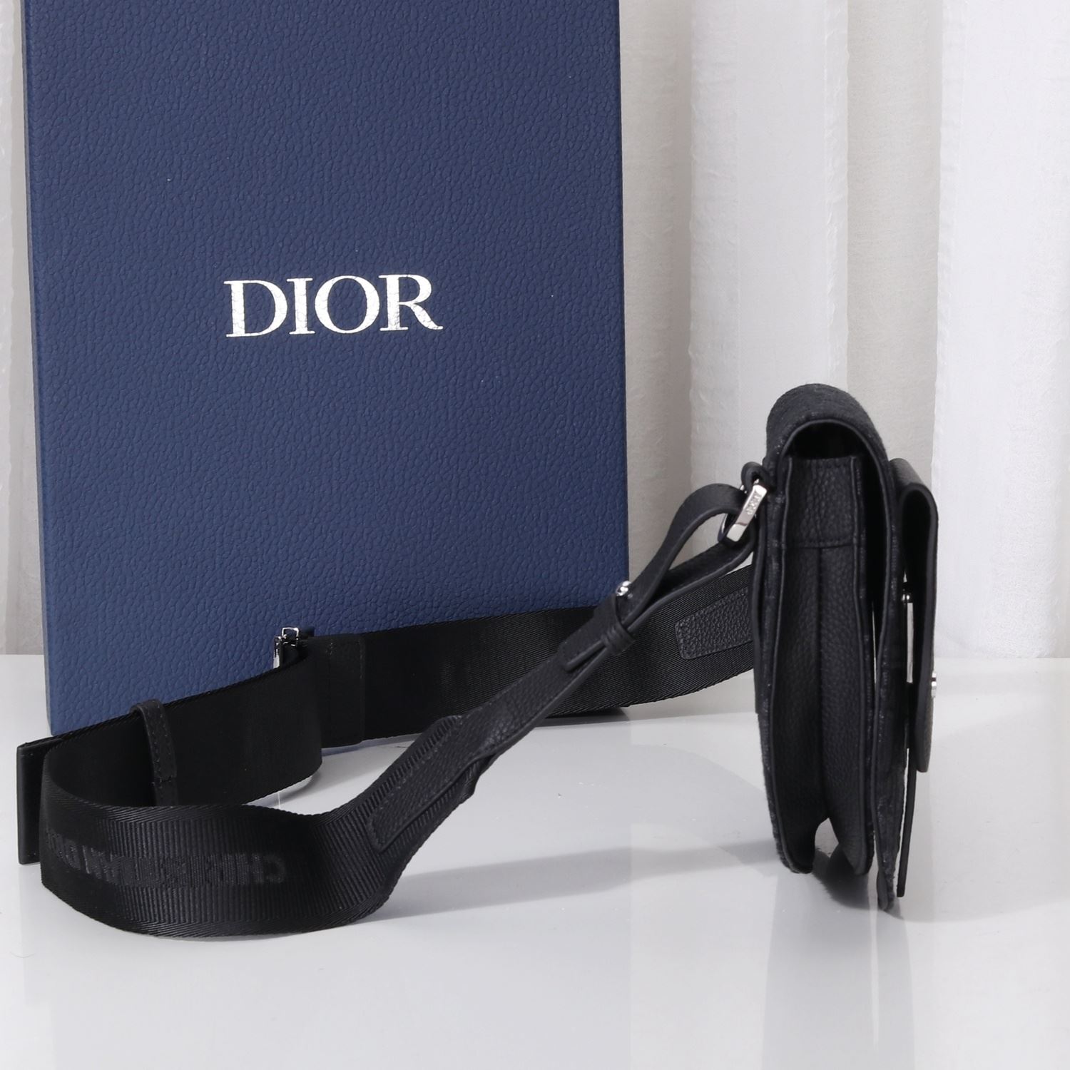 The Saddle Pouch Dior Oblique Jacquard White/Black For Women‎ 9.5in/24cm CD1:1High-quality replica