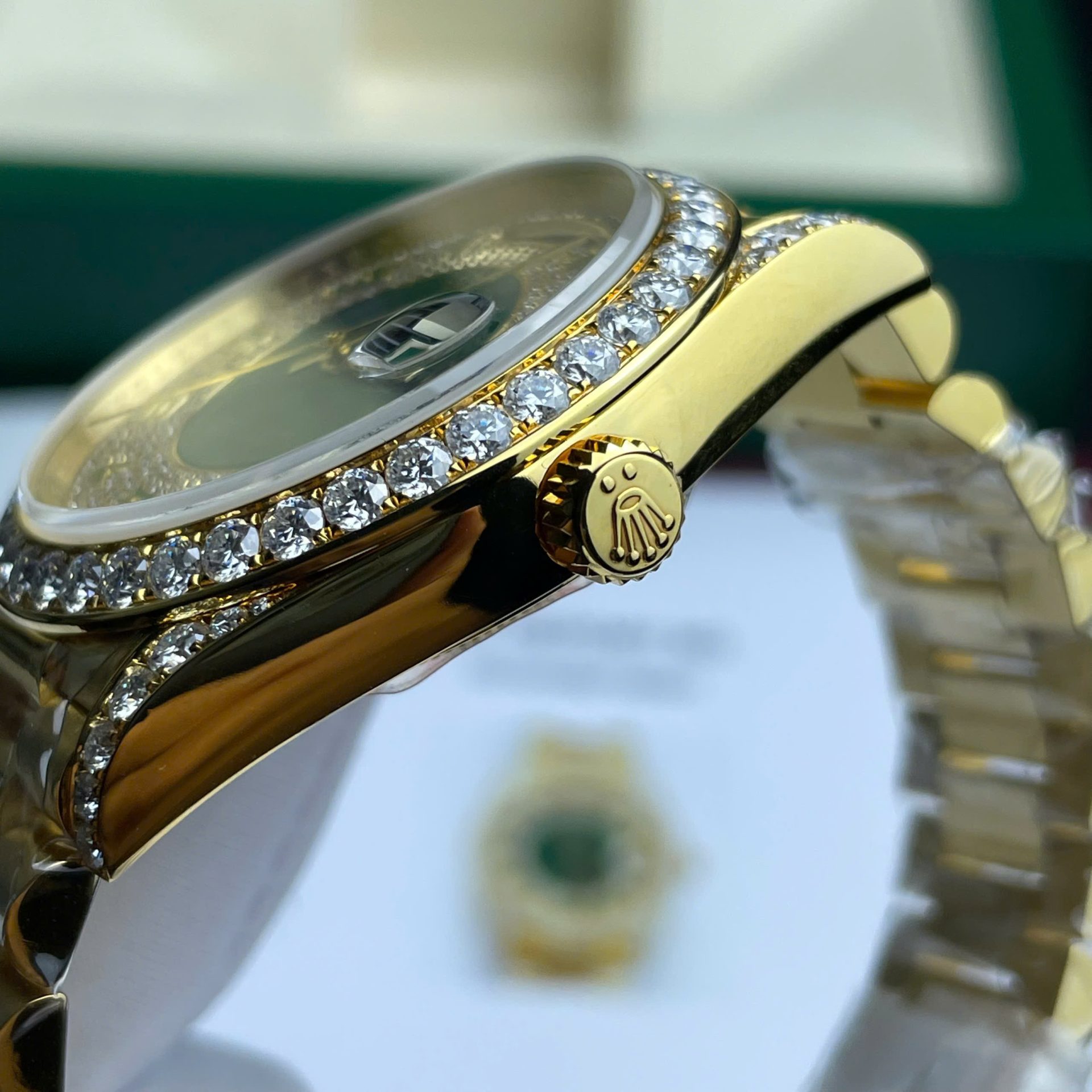 Rolex Day-Date Replica Watch Gold Wrapped + Moissanite Diamonds Weight 173 Gram 40mm - Top club