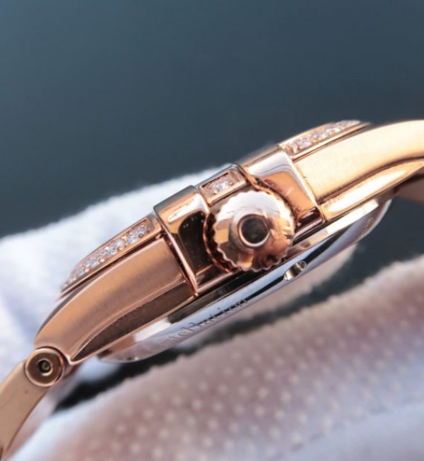 Replica Omega V6 Constellation Diamonds Bezel Brown Textured Dial RG Case A2500 - Top club